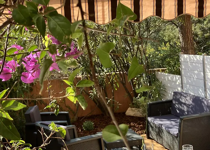 New L'orangeraie Avec Terrasse * 邦多勒